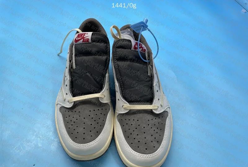 Travis Scott x Air Jordan 1 Low Reverse Mocha 5