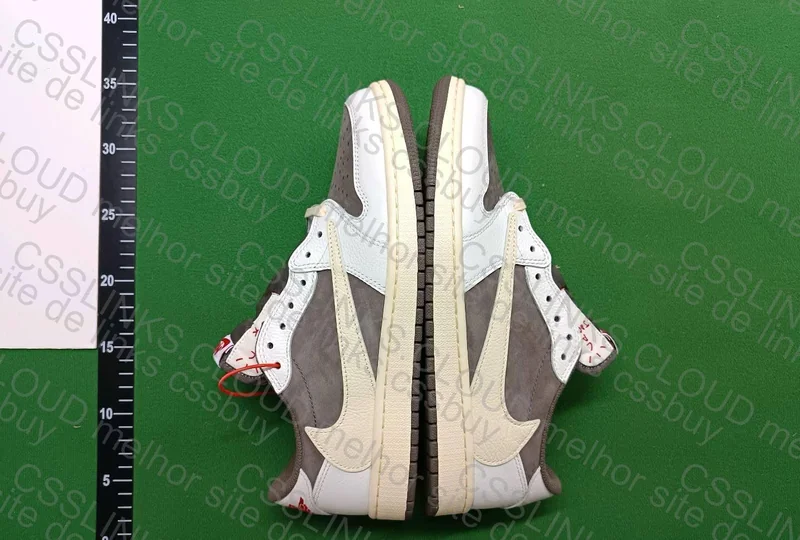 Travis Scott x Air Jordan 1 Low Reverse Mocha 4
