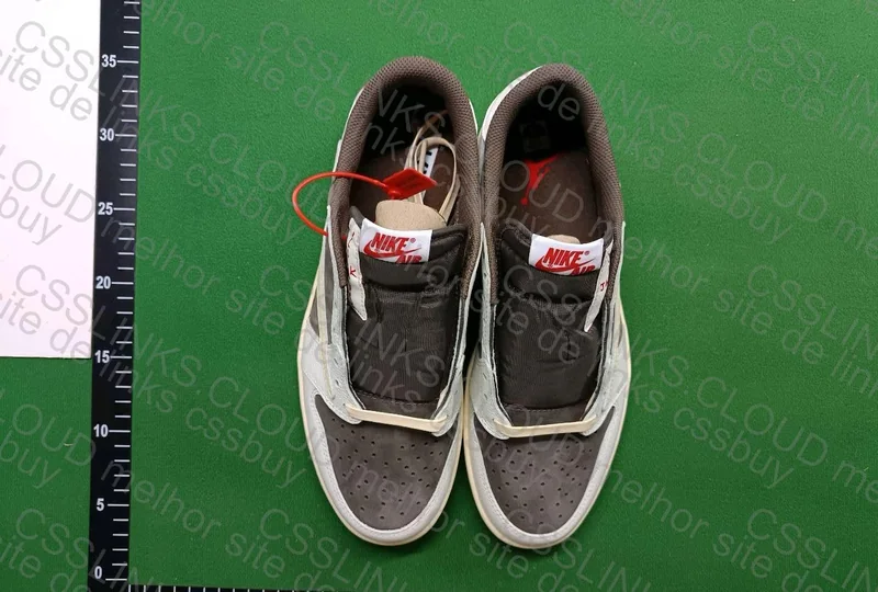 Travis Scott x Air Jordan 1 Low Reverse Mocha 5