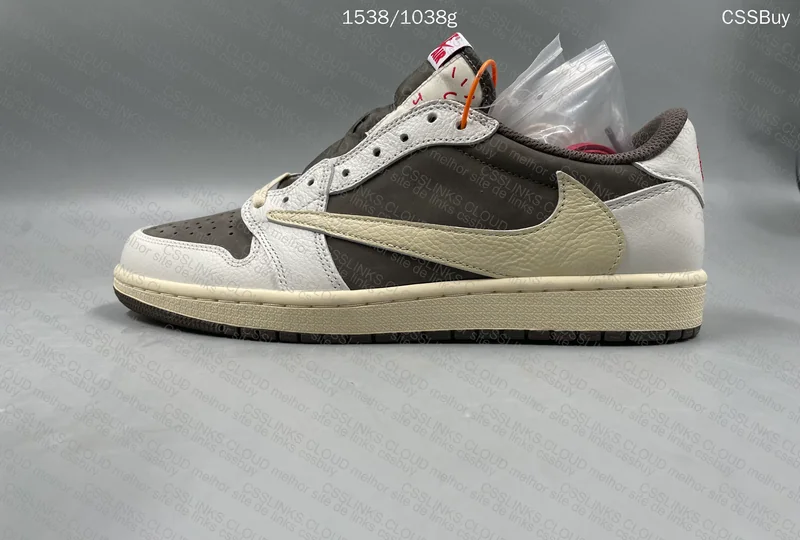 Travis Scott x Air Jordan 1 Low Reverse Mocha (GL?) 2