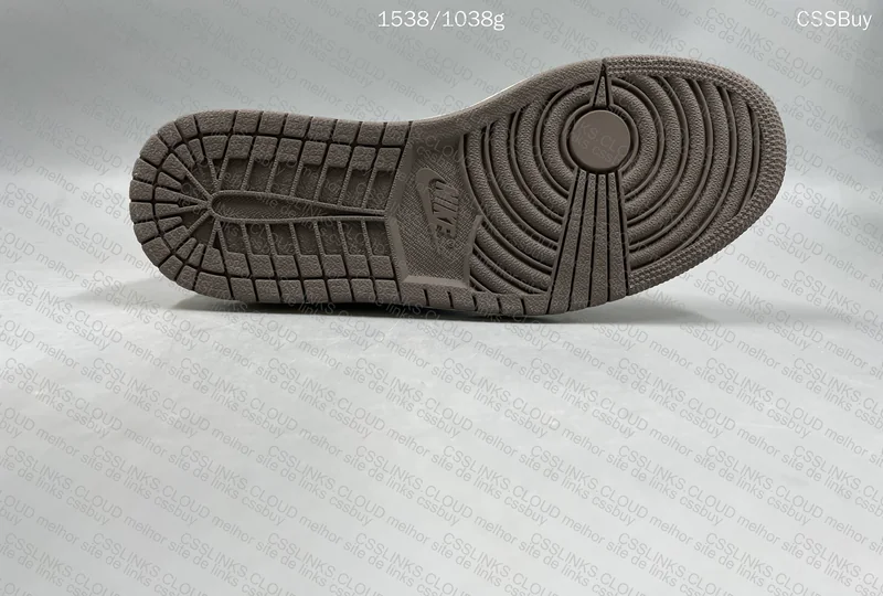 Travis Scott x Air Jordan 1 Low Reverse Mocha (GL?) 6