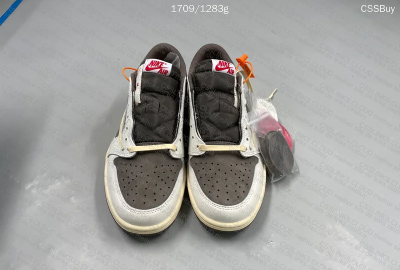 Travis Scott x Air Jordan 1 Low Reverse Mocha (GL ?) 5