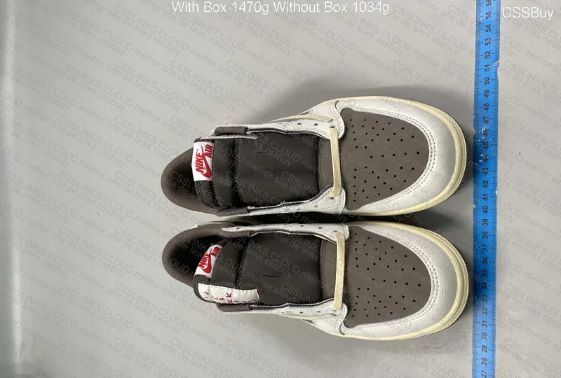 Travis Scott x Air Jordan 1 low reverse mocha KX 2