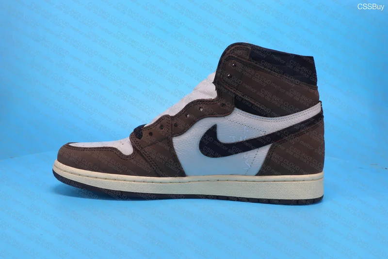 Travis Scott x Air Jordan 1 Retro High Dark Mocha 3