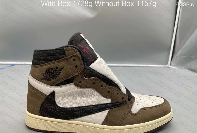 Travis Scott x Air Jordan 1 Retro High Dark Mocha 2