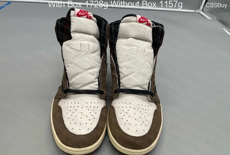Travis Scott x Air Jordan 1 Retro High Dark Mocha 4