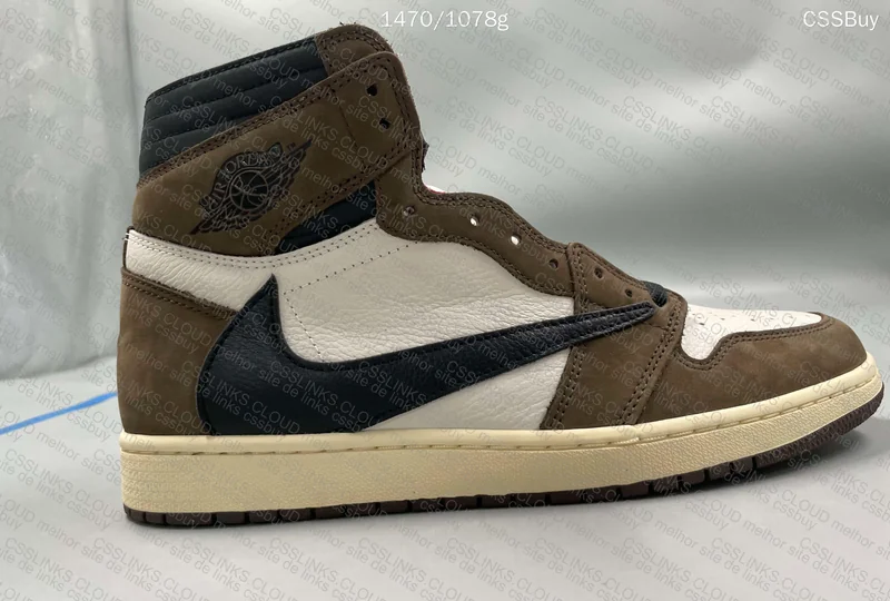 Travis Scott x Air Jordan 1 Retro High Dark Mocha 3