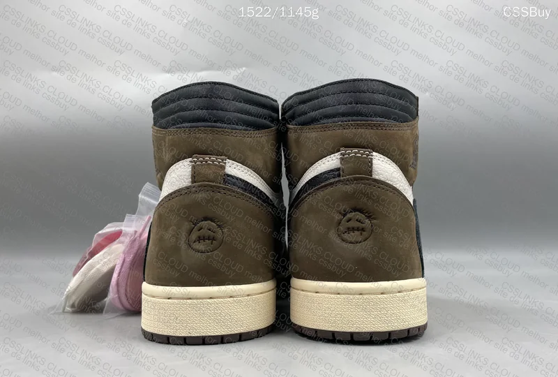 Travis Scott x Air Jordan 1 Retro High Dark Mocha 3