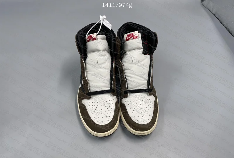 Travis Scott x Air Jordan 1 Retro High Dark Mocha