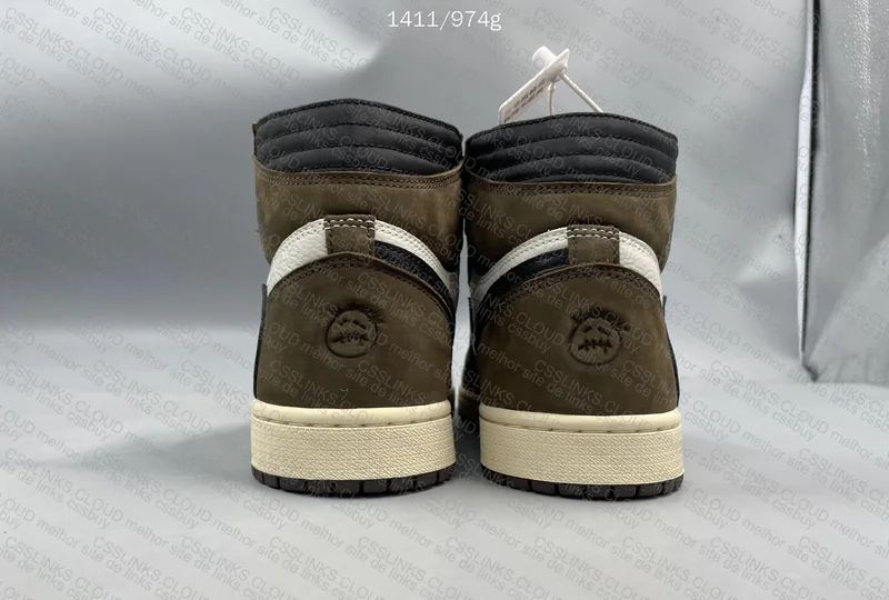 Travis Scott x Air Jordan 1 Retro High Dark Mocha 3