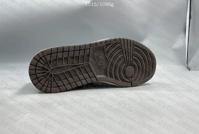 Travis Scott x Air Jordan 1 Retro High Dark Mocha 7