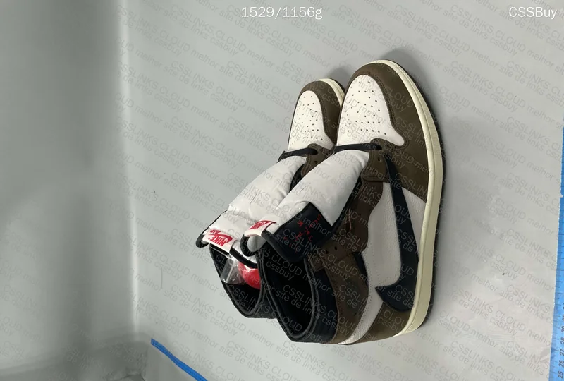 Travis Scott x Air Jordan 1 Retro High Dark Mocha PK 4.0 4