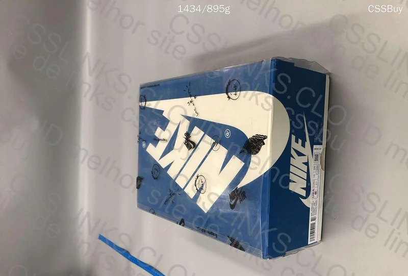 Travis Scott x Air Jordan 1 Retro High x Fragment Design 4