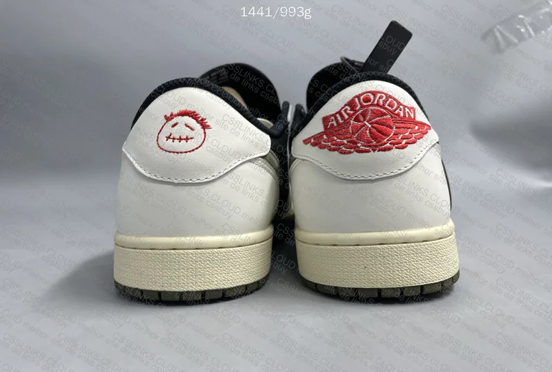 Travis Scott x Aj1 low olive 2