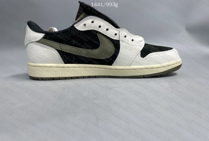 Travis Scott x Aj1 low olive 8