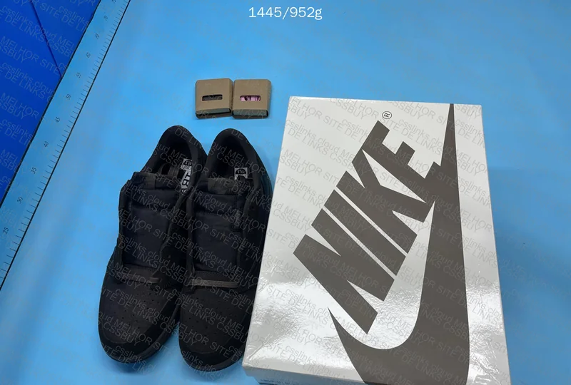 Travis scott x aj1 low velvet brown B Grade 9