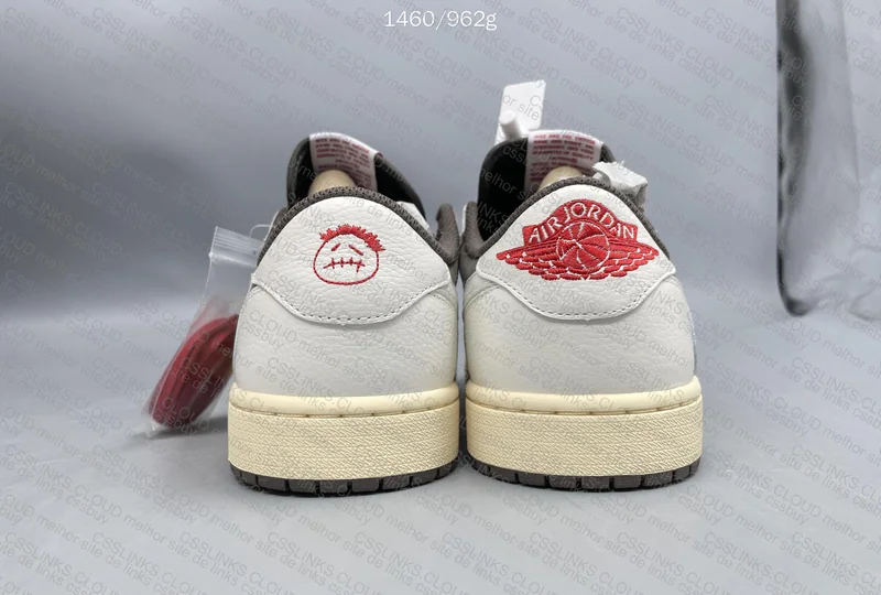 Travis Scott x Jordan 1 Low Reverse Mocha 3