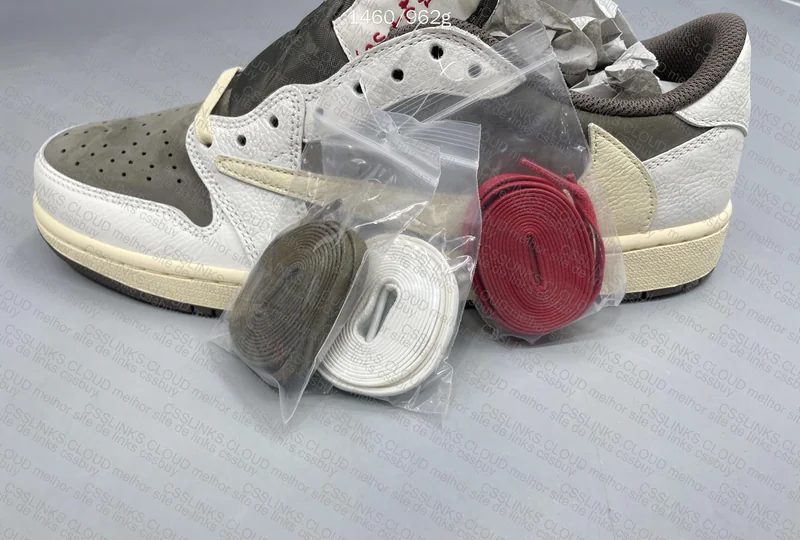 Travis Scott x Jordan 1 Low Reverse Mocha 7