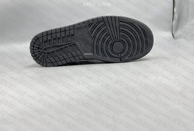 Travis Scott x Jordan Black Phantom (zok) 8