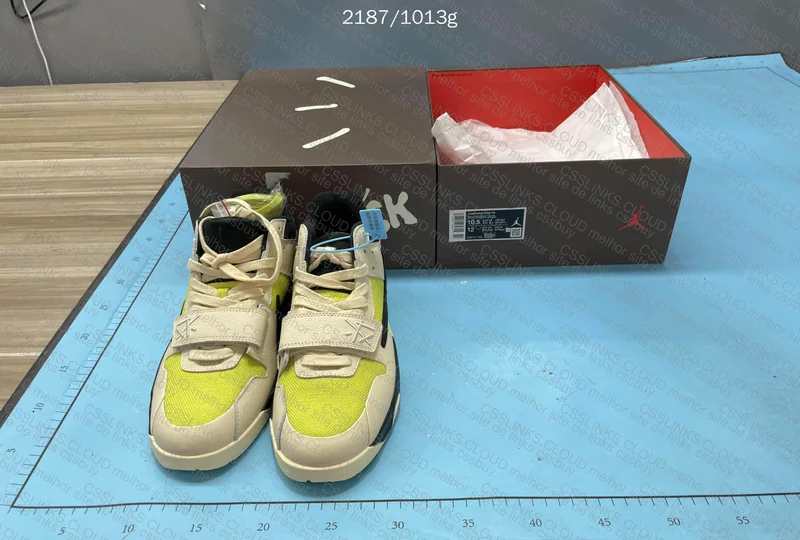 Travis Scott x Jordan Jumpman Jack TR Bright Cactus 8