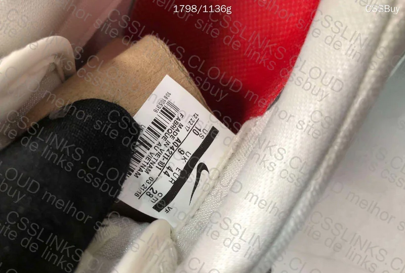 Travis Scott x Nike Air Force 1 Sail 4