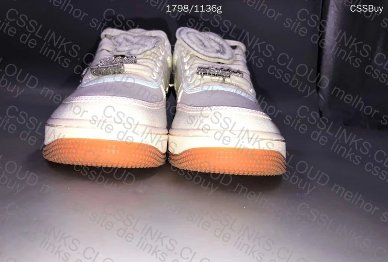 Travis Scott x Nike Air Force 1 Sail 6
