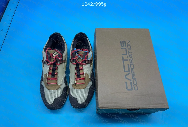 Travis Scott x Nike Air Max 1 Cactus Brown 3