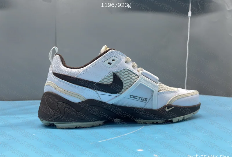 Travis Scott x Nike Zoom Field Jaxx Chocolate 8
