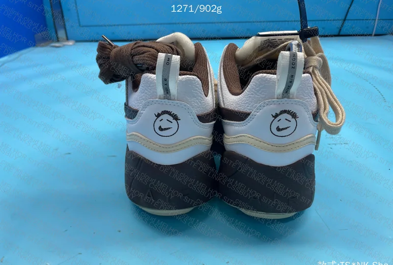 Travis Scott x Nike Zoom Field Jaxx Chocolate 5