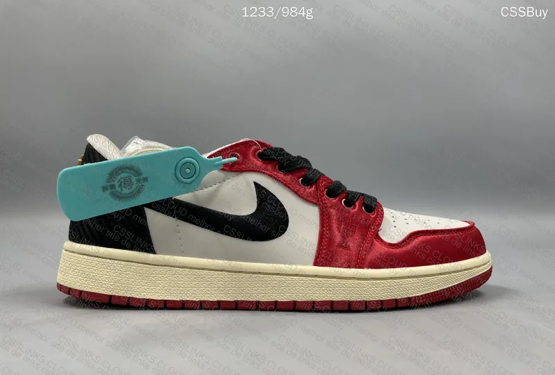 Trophy Room x Air Jordan 1 Low OG 5