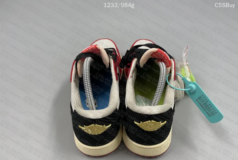 Trophy Room x Air Jordan 1 Low OG 9