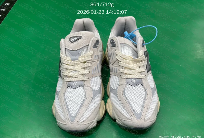 U9060ECA - NB9060 Branco cinza