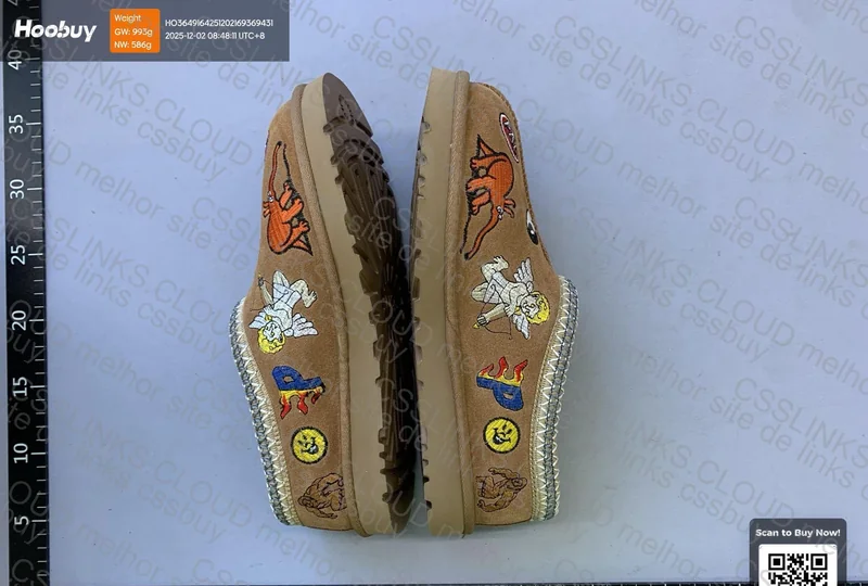 UGG x PALACE 4
