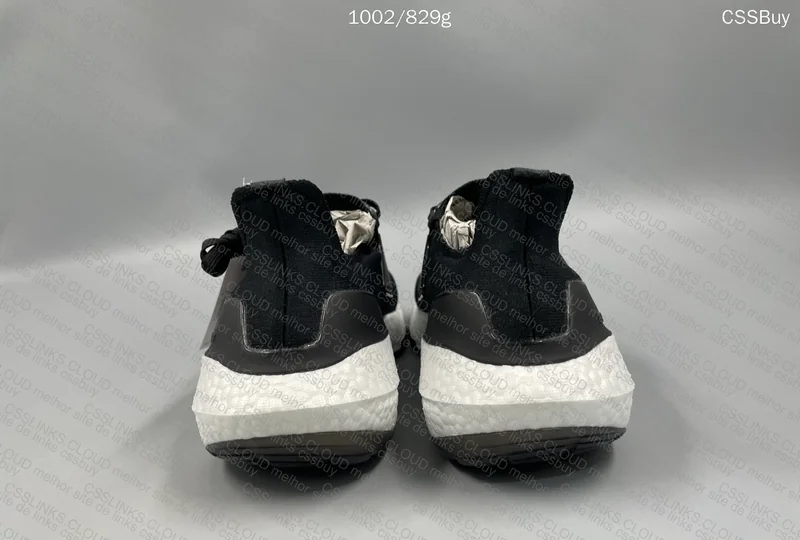 Ultra Boost 2022 6
