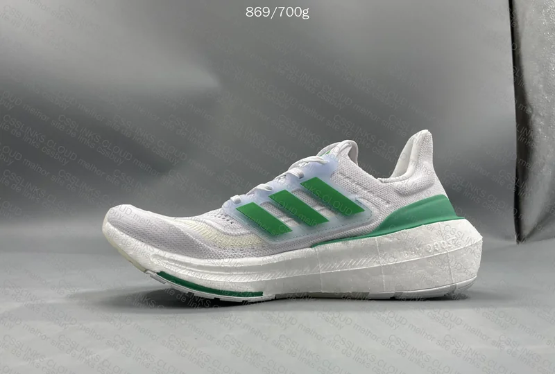 Ultra Boost 2023 LIGHT 4