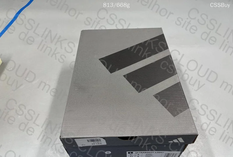 Ultra Boost 2023 Light (Worst I've Seen Here) 5