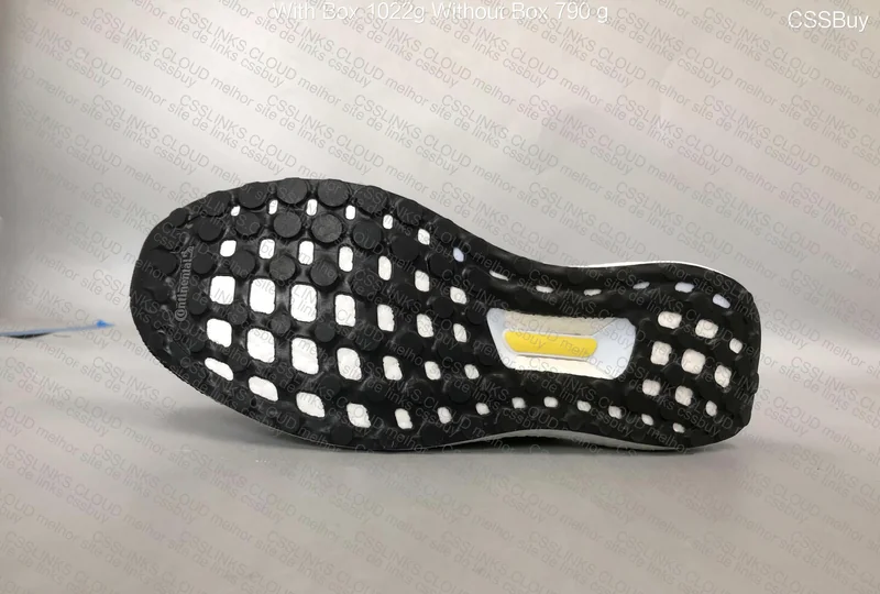 Ultra Boost 4.0 Show your Stripes 3