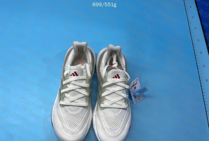 Ultra Boost for Sister (HELP)