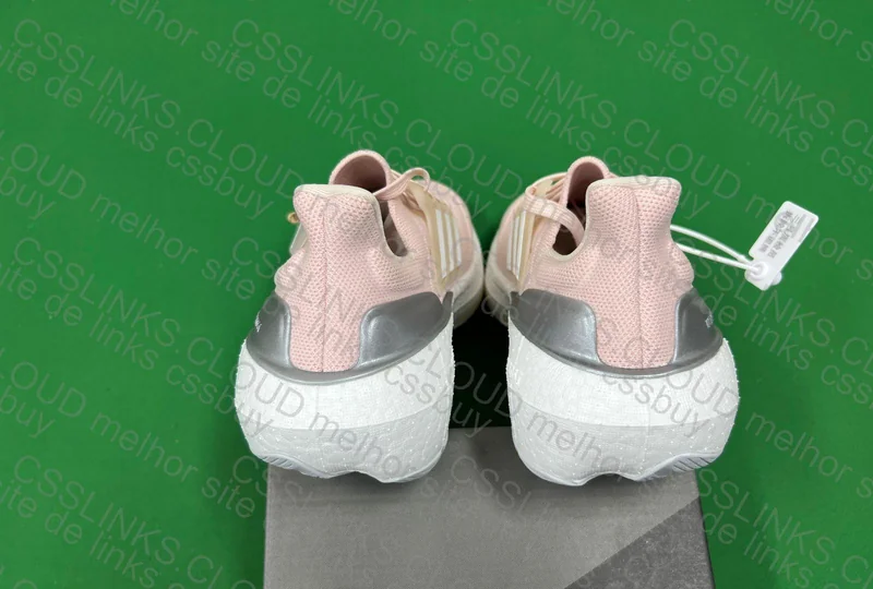 Ultra Boost Pink 2