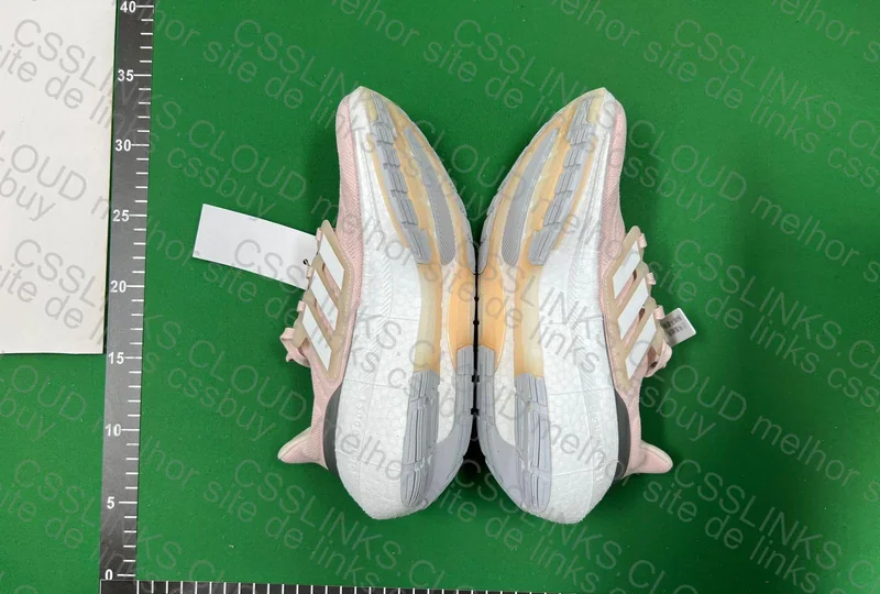 Ultra Boost Pink 4