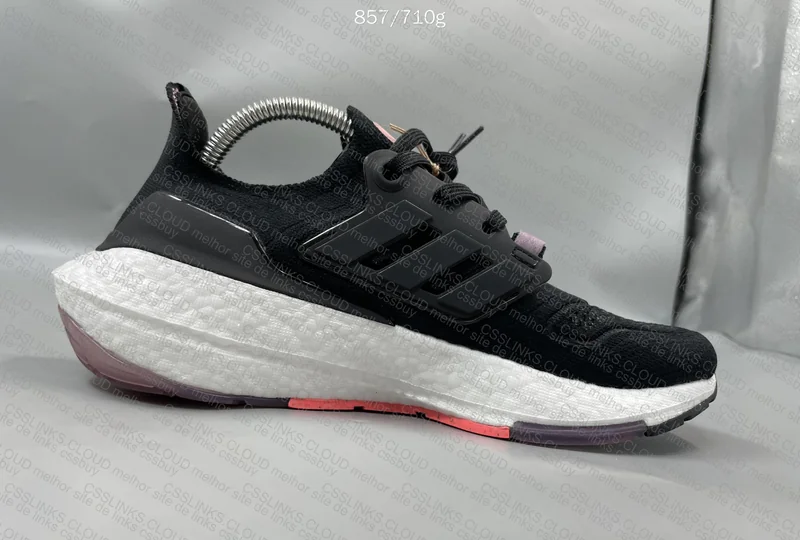 UltraBoost 2022 Black Legacy Purple 4
