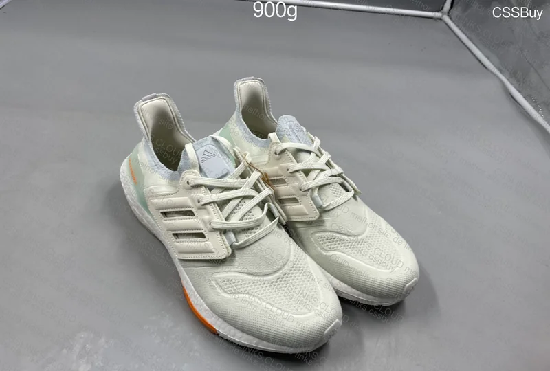 ULTRABOOST 22 2