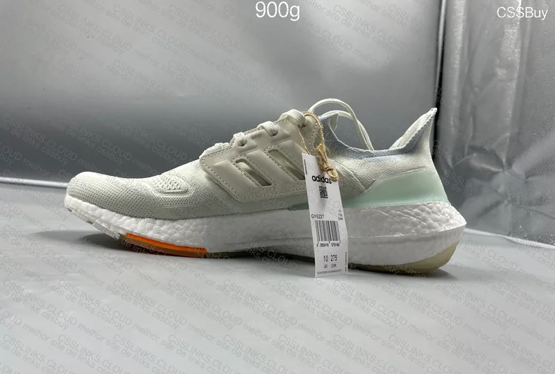 ULTRABOOST 22 3