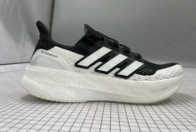 ULTRABOOST 5 4