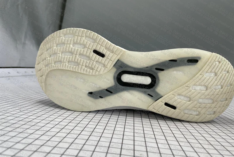 ULTRABOOST 5 6
