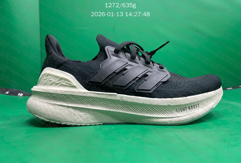 Ultraboost 5.0 versão Y-3 2