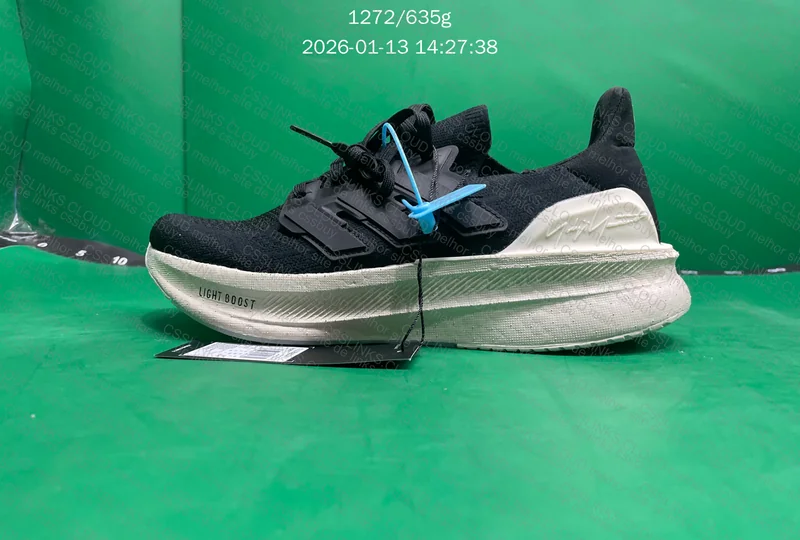 Ultraboost 5.0 versão Y-3 7