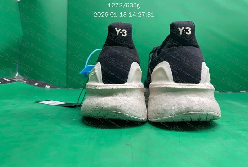 Ultraboost 5.0 versão Y-3 8