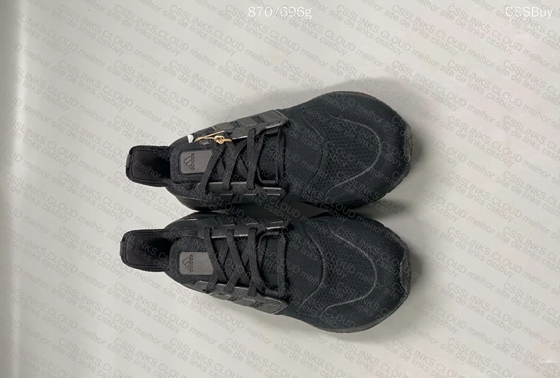 ULTRABOOST 8.0 BLACK GL? 4