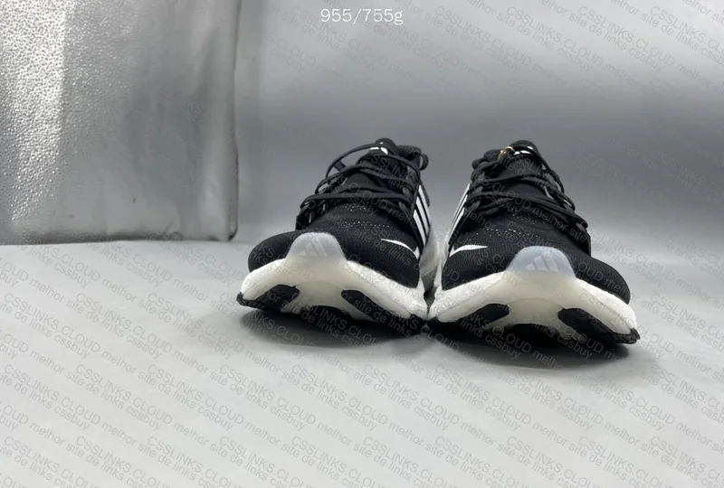 Ultraboost 9.0 Black&White 2